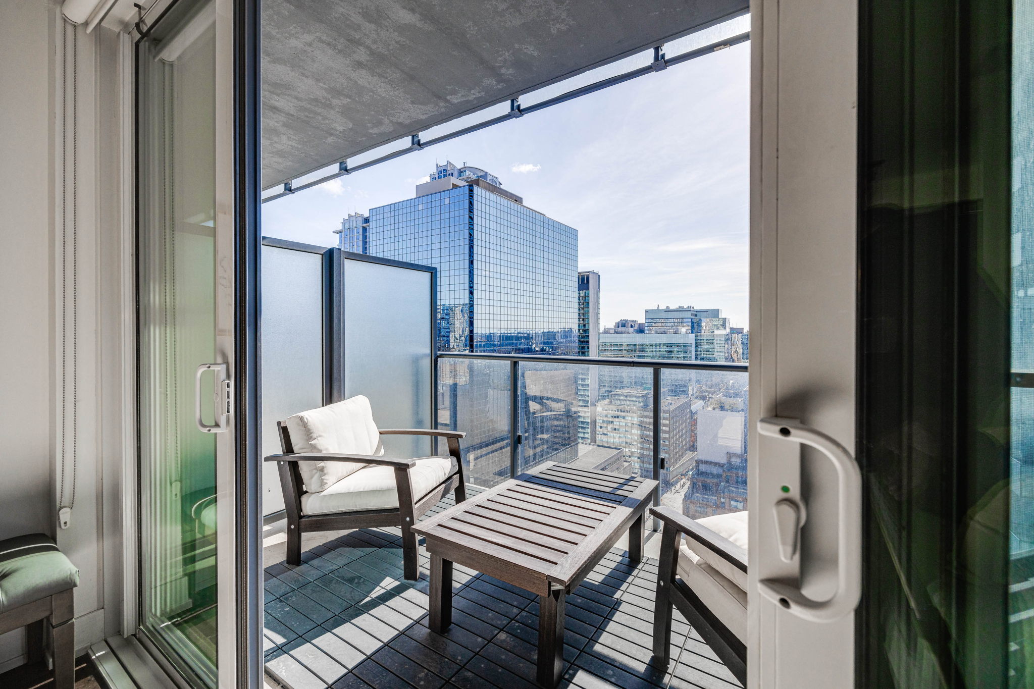 Toronto property showcase — delivered property photograph 23