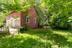  Photo 44