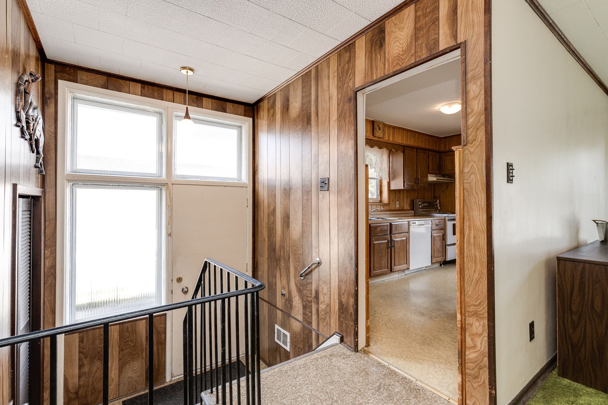 Aurora property showcase — delivered property photograph 8