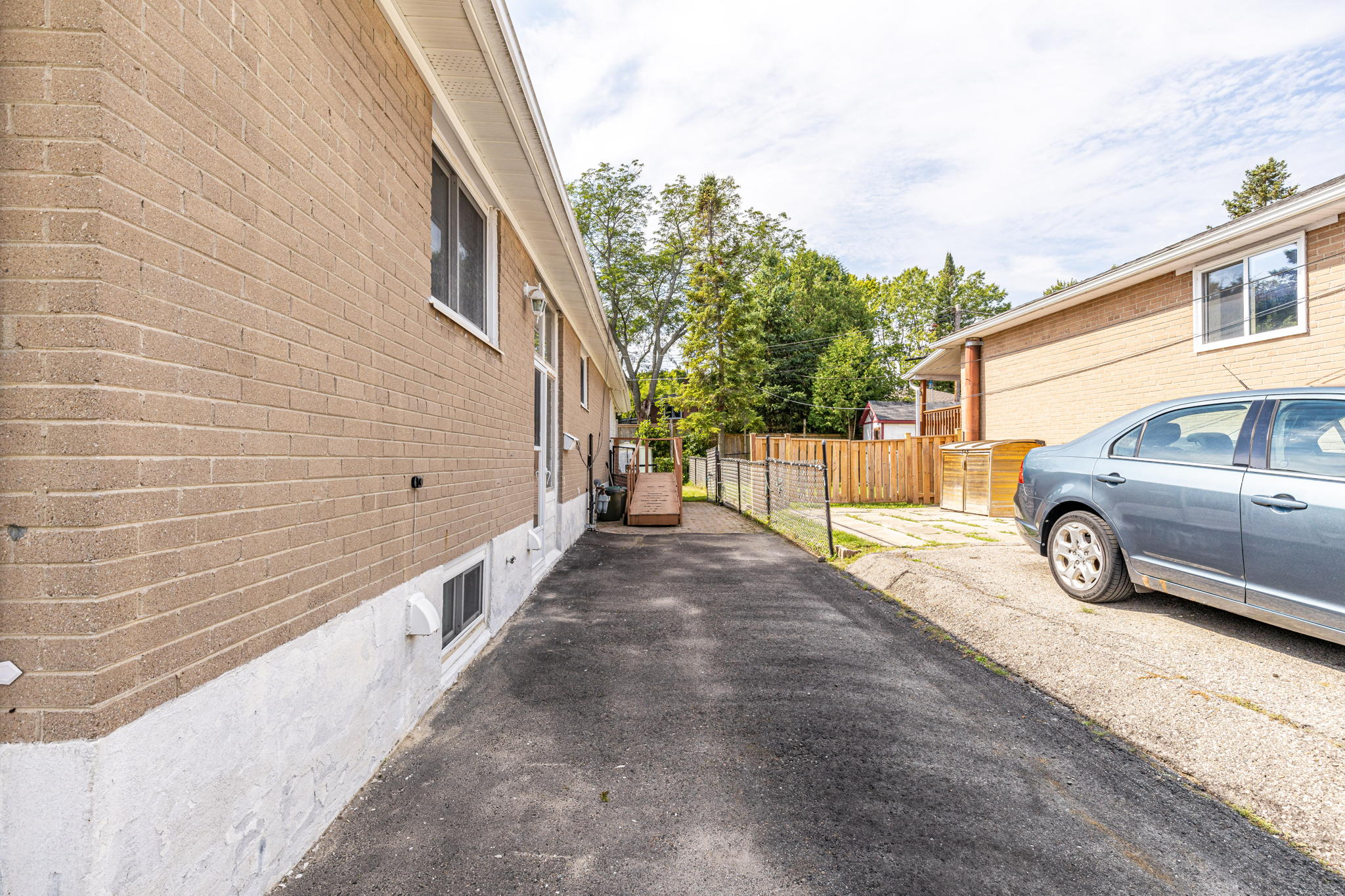 Aurora property showcase — delivered property photograph 32