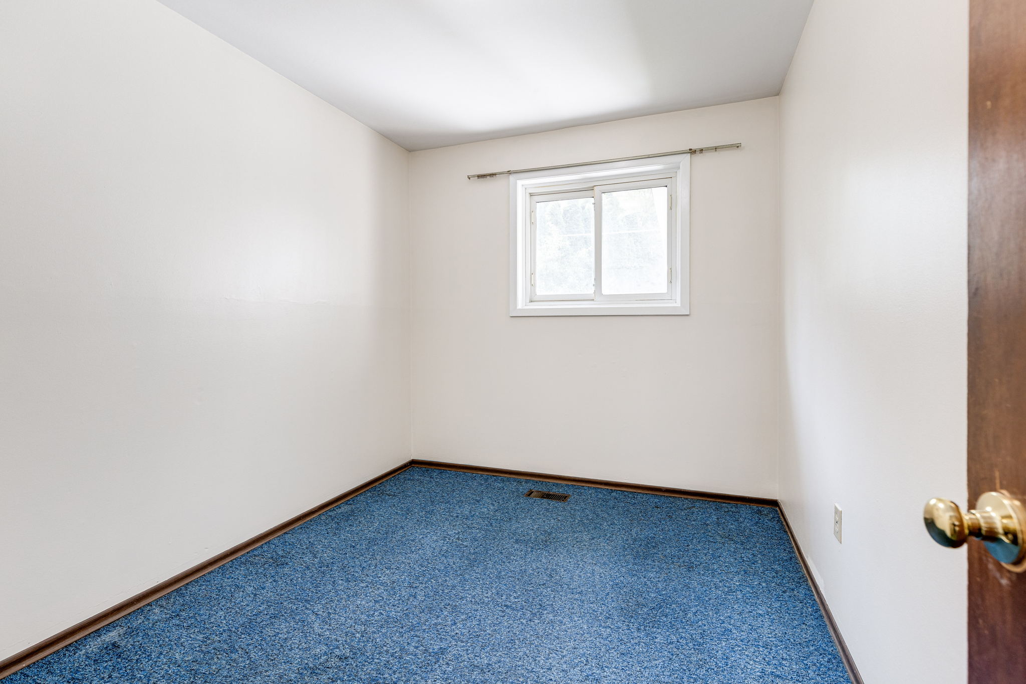 Aurora property showcase — delivered property photograph 18