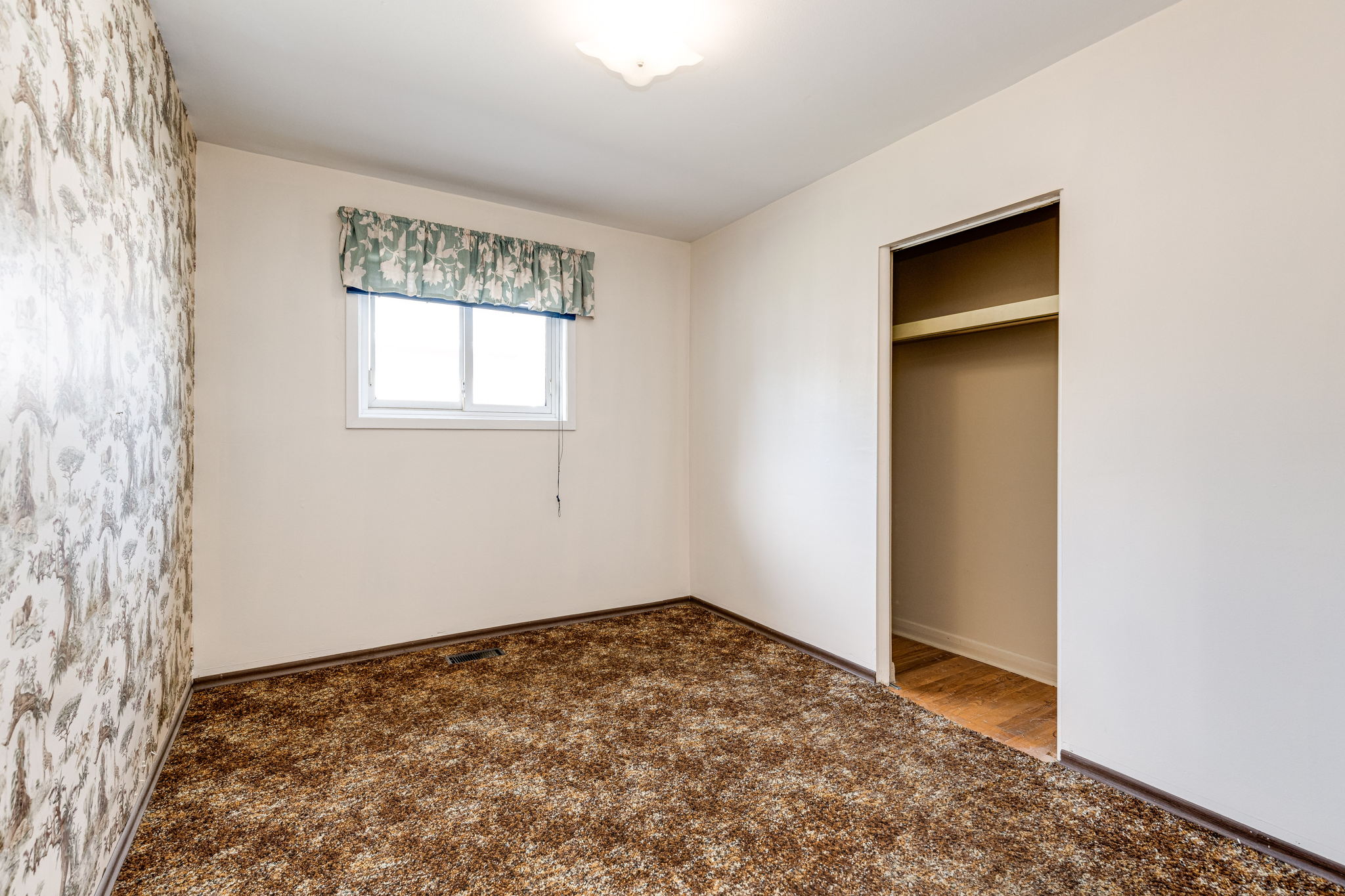 Aurora property showcase — delivered property photograph 13