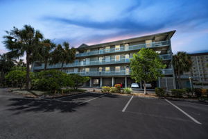 Front Exterior3
