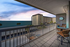 Living Room Balcony1