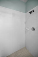 Primary Bathroom1c
