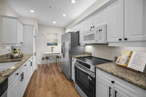 55-web-or-mls-Kithen6