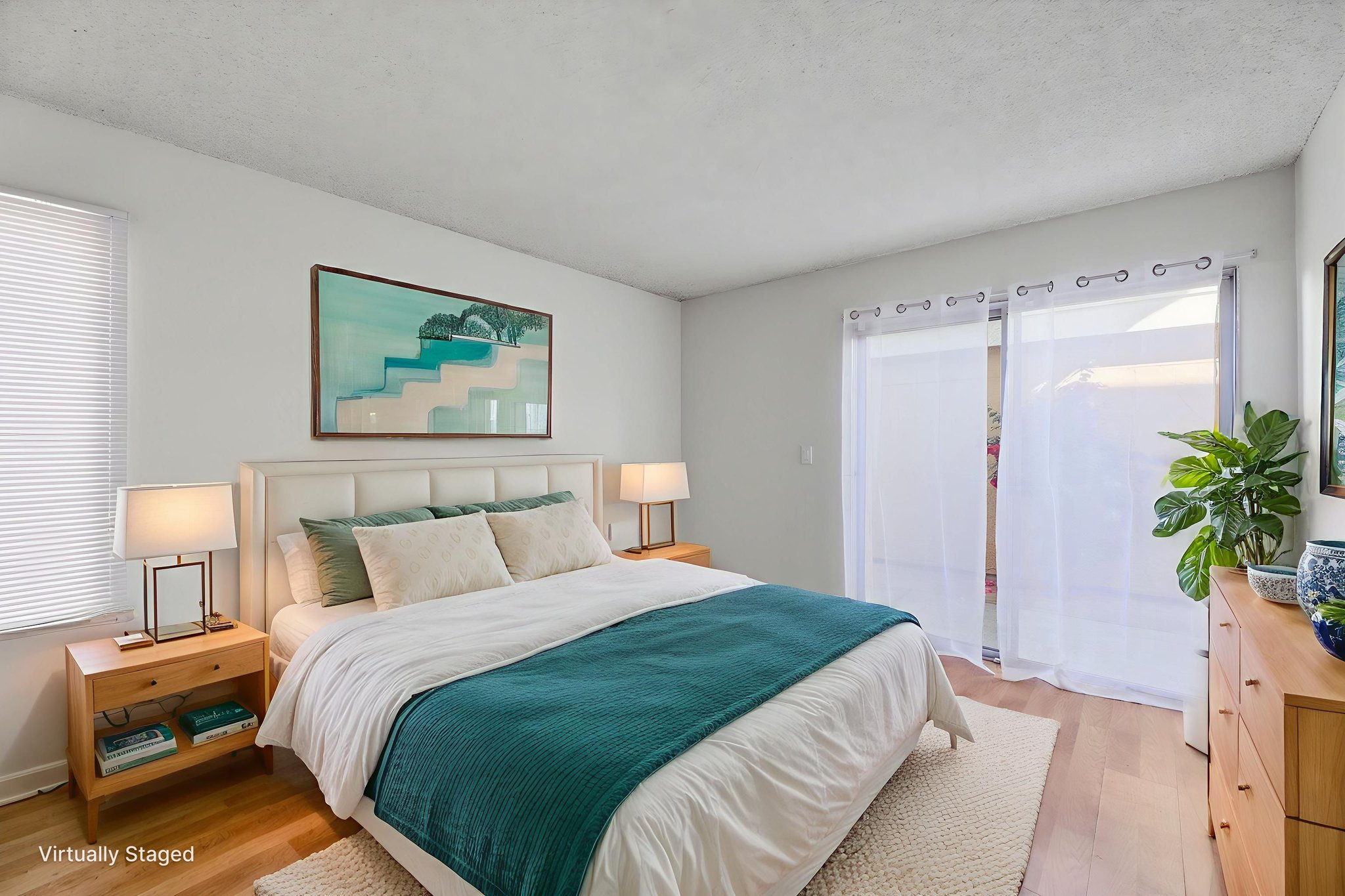 019_F8_7 Las Moradas Cir virtually staged.jpeg