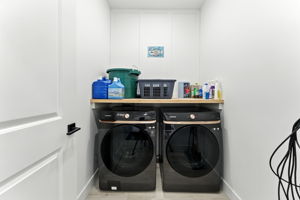  Photo 37