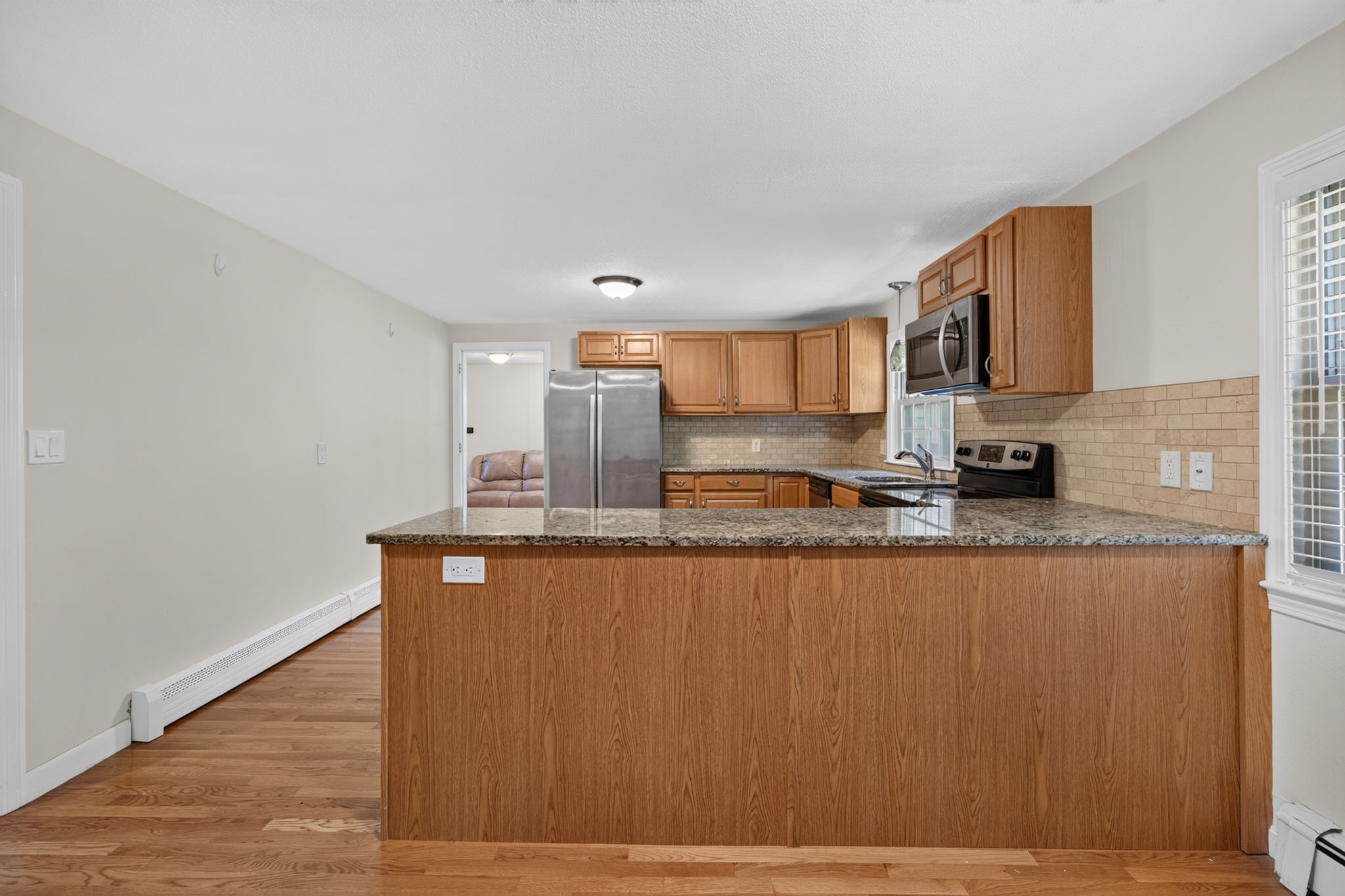 7 Madeline Rd, Tewksbury, MA 01876, USA Photo 9