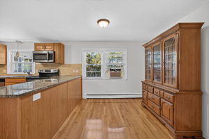 7 Madeline Rd, Tewksbury, MA 01876, USA Photo 12