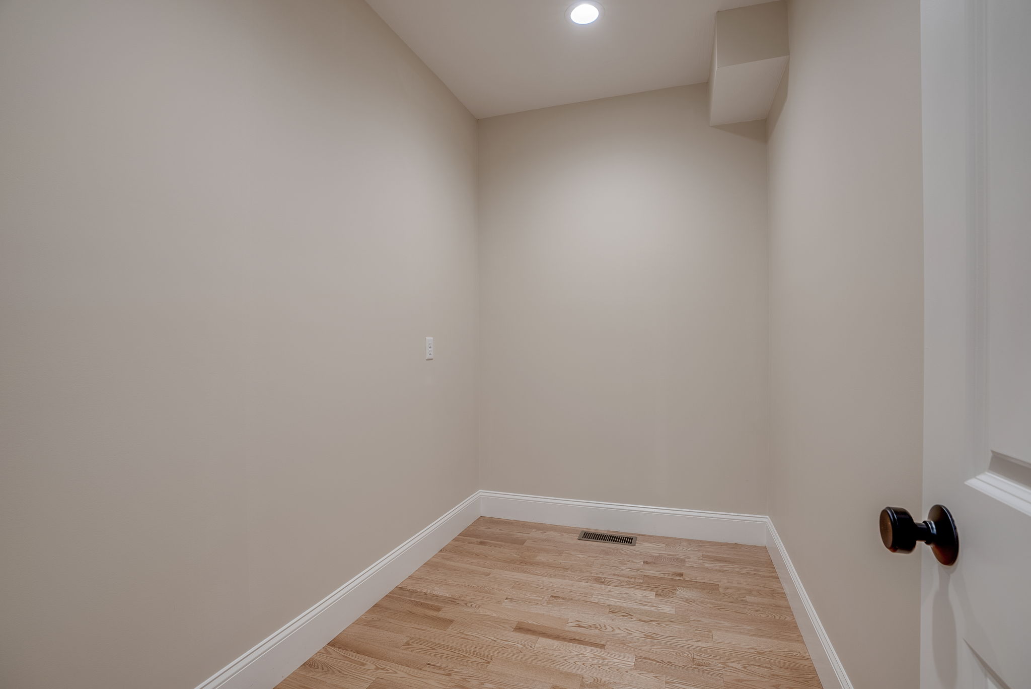 Walk In Pantry