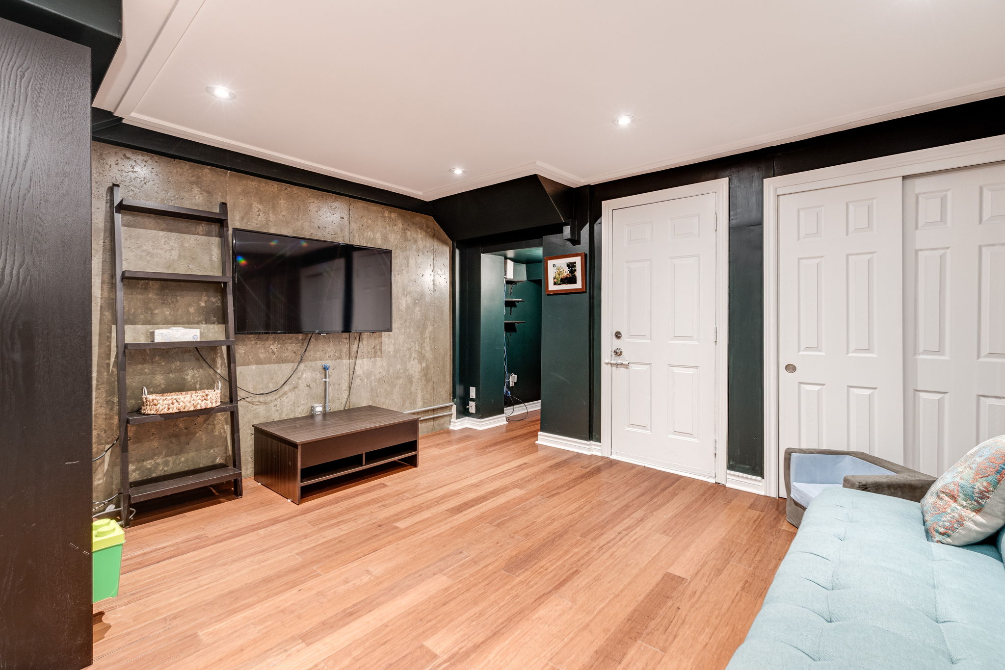 Toronto property showcase — delivered property photograph 22