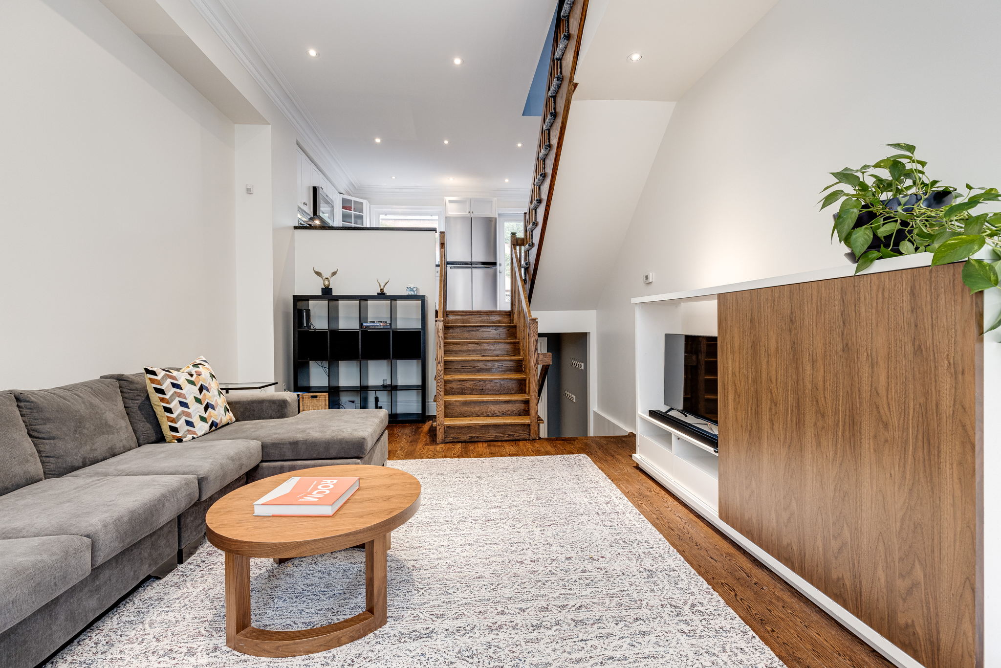 Toronto property showcase — delivered property photograph 5