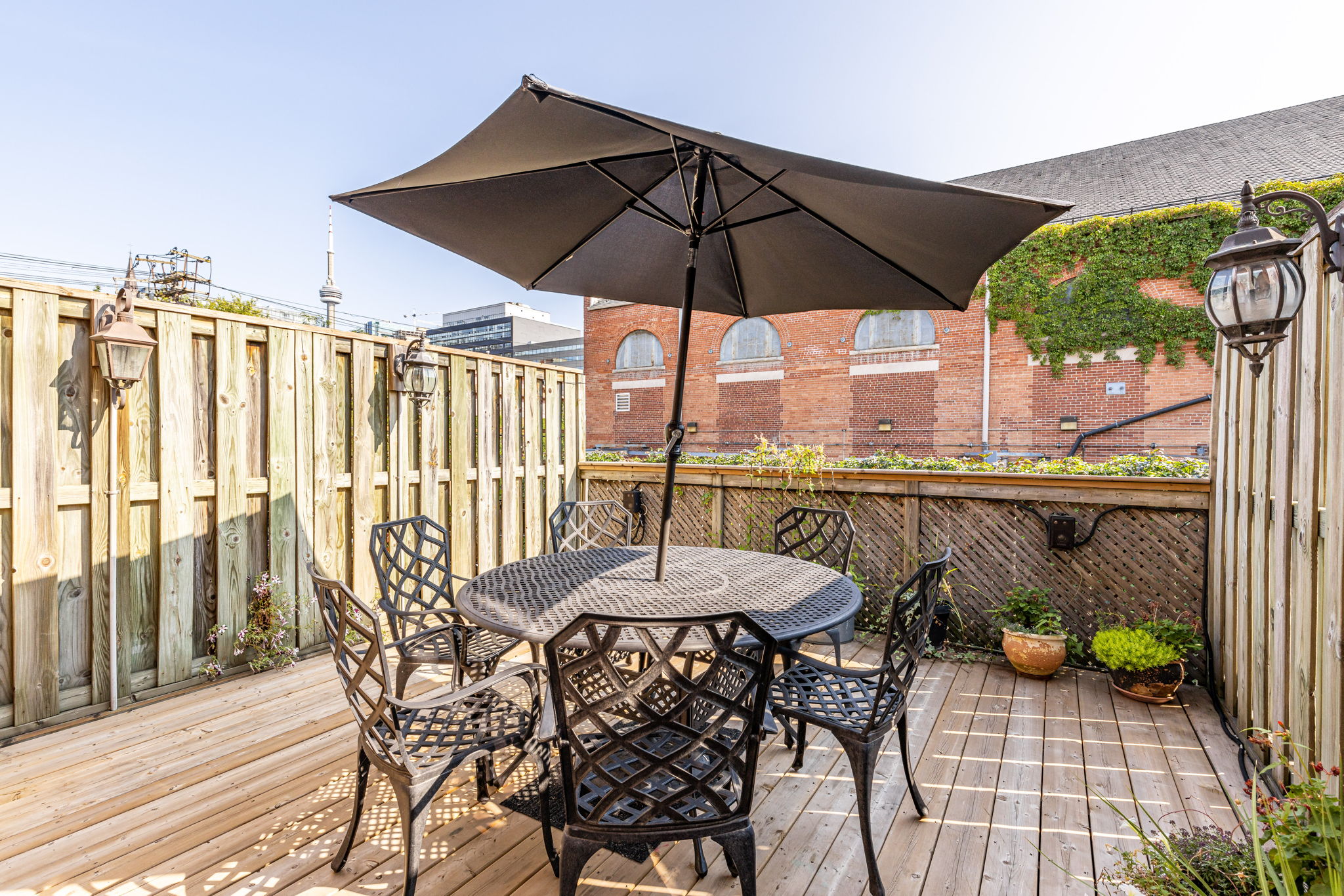 Toronto property showcase — delivered property photograph 43