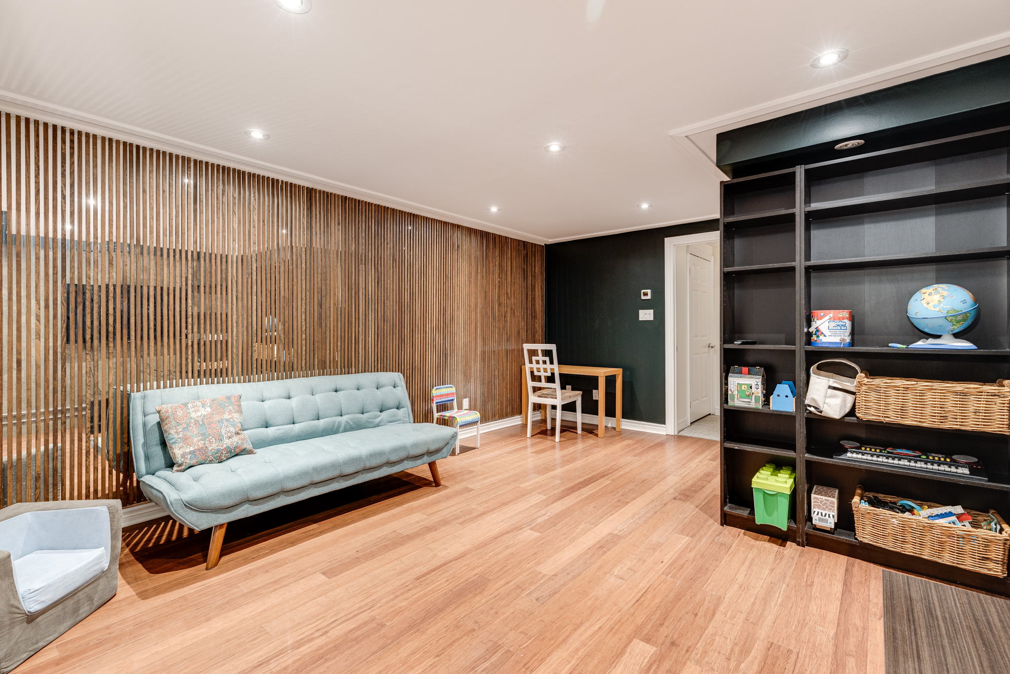 Toronto property showcase — delivered property photograph 23