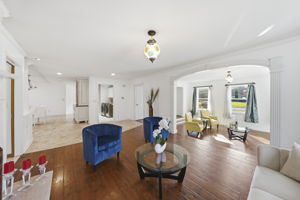 open floor plan great for entertaining