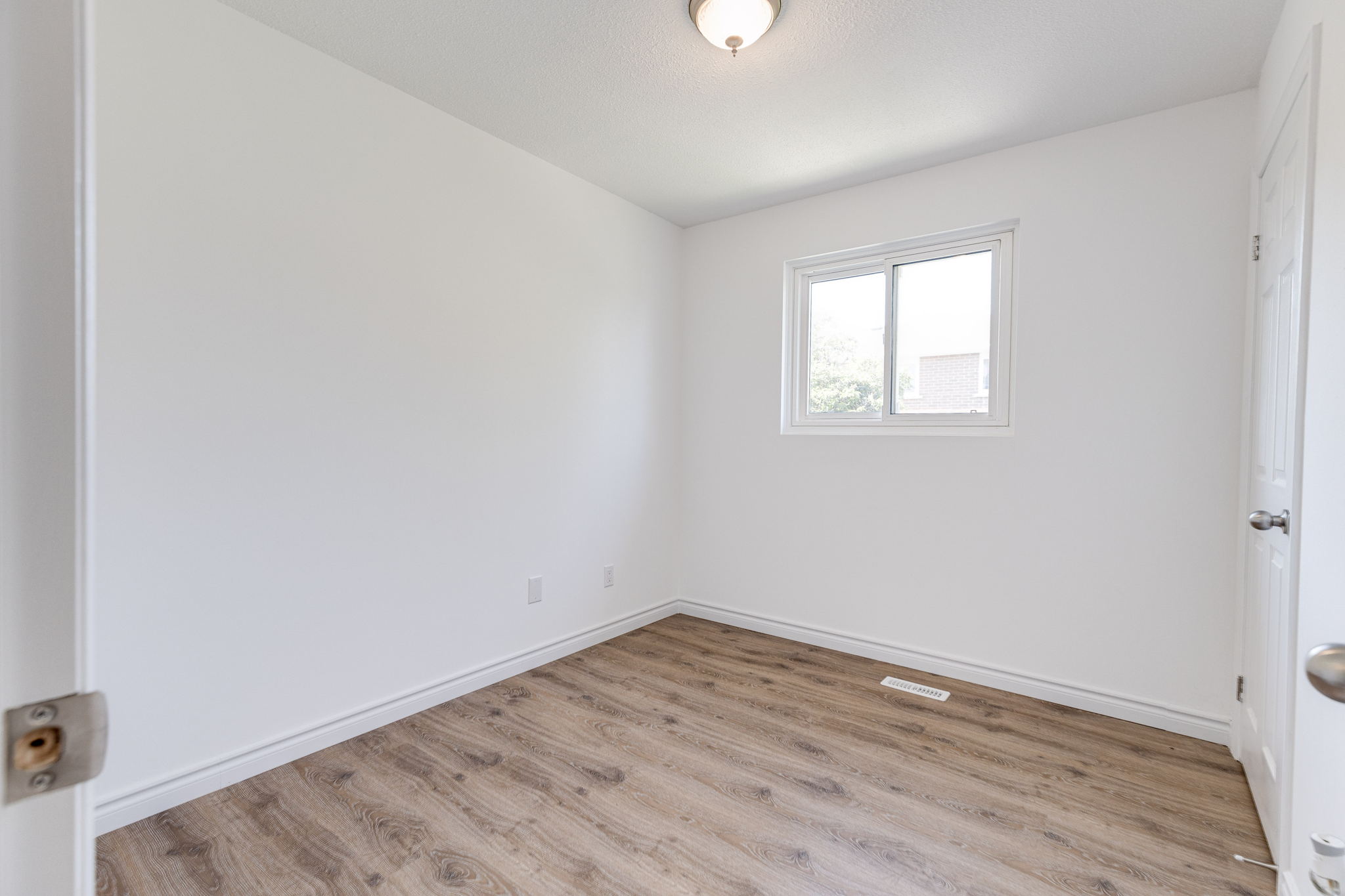 Brampton property showcase — delivered property photograph 17