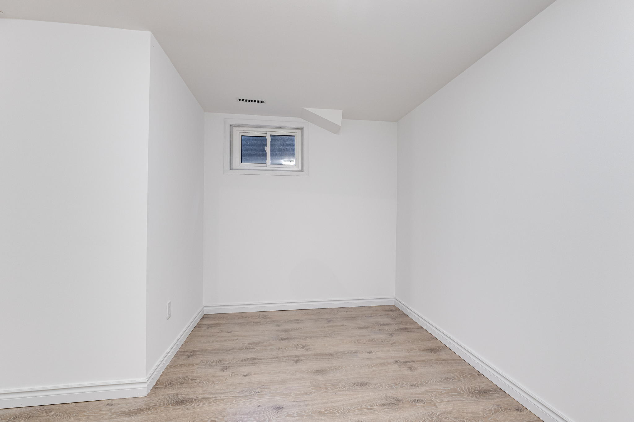 Brampton property showcase — delivered property photograph 32