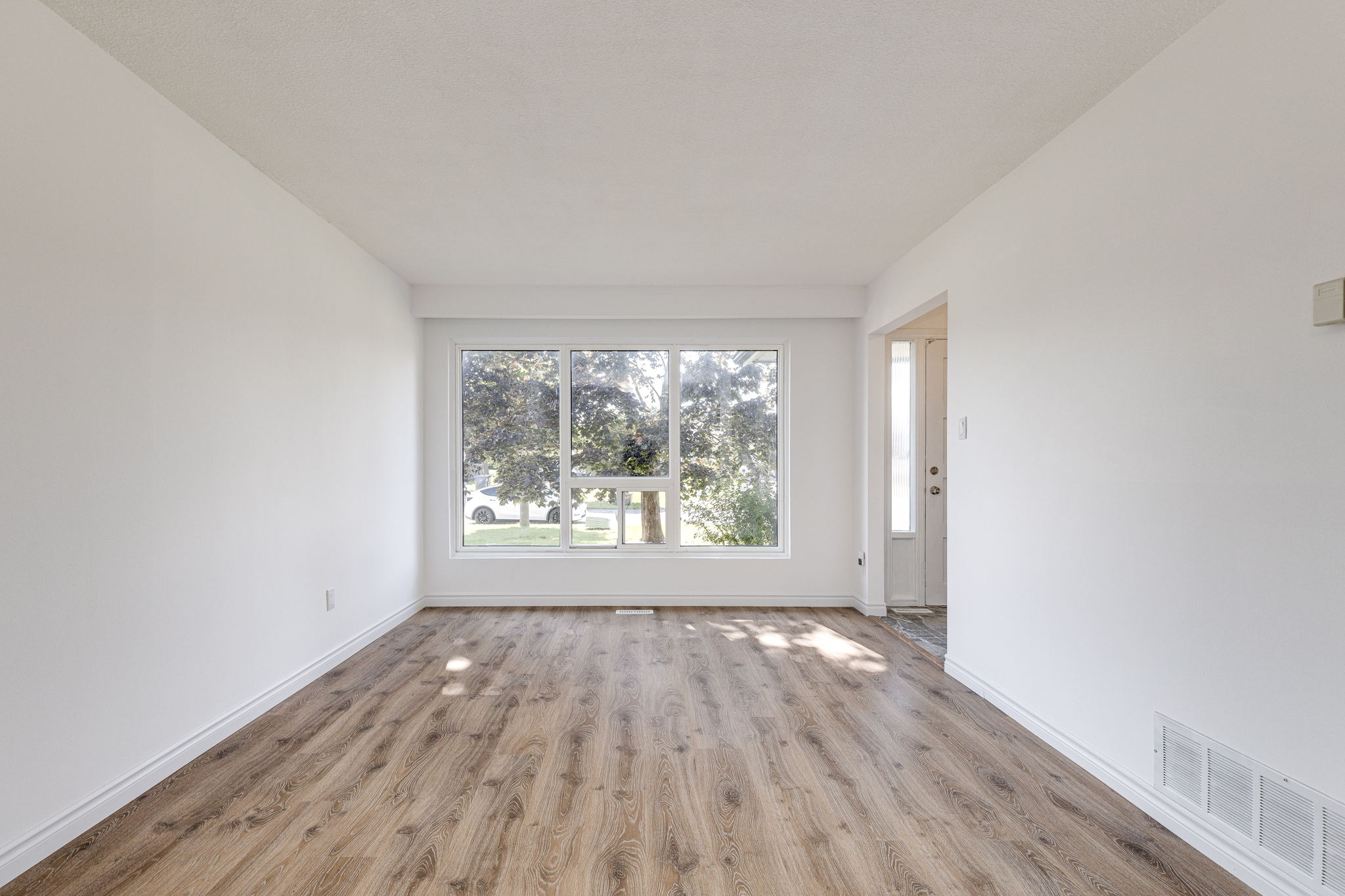 Brampton property showcase — delivered property photograph 8