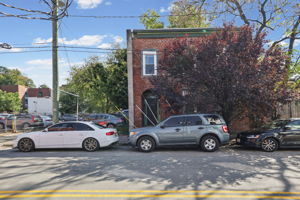  Photo 33