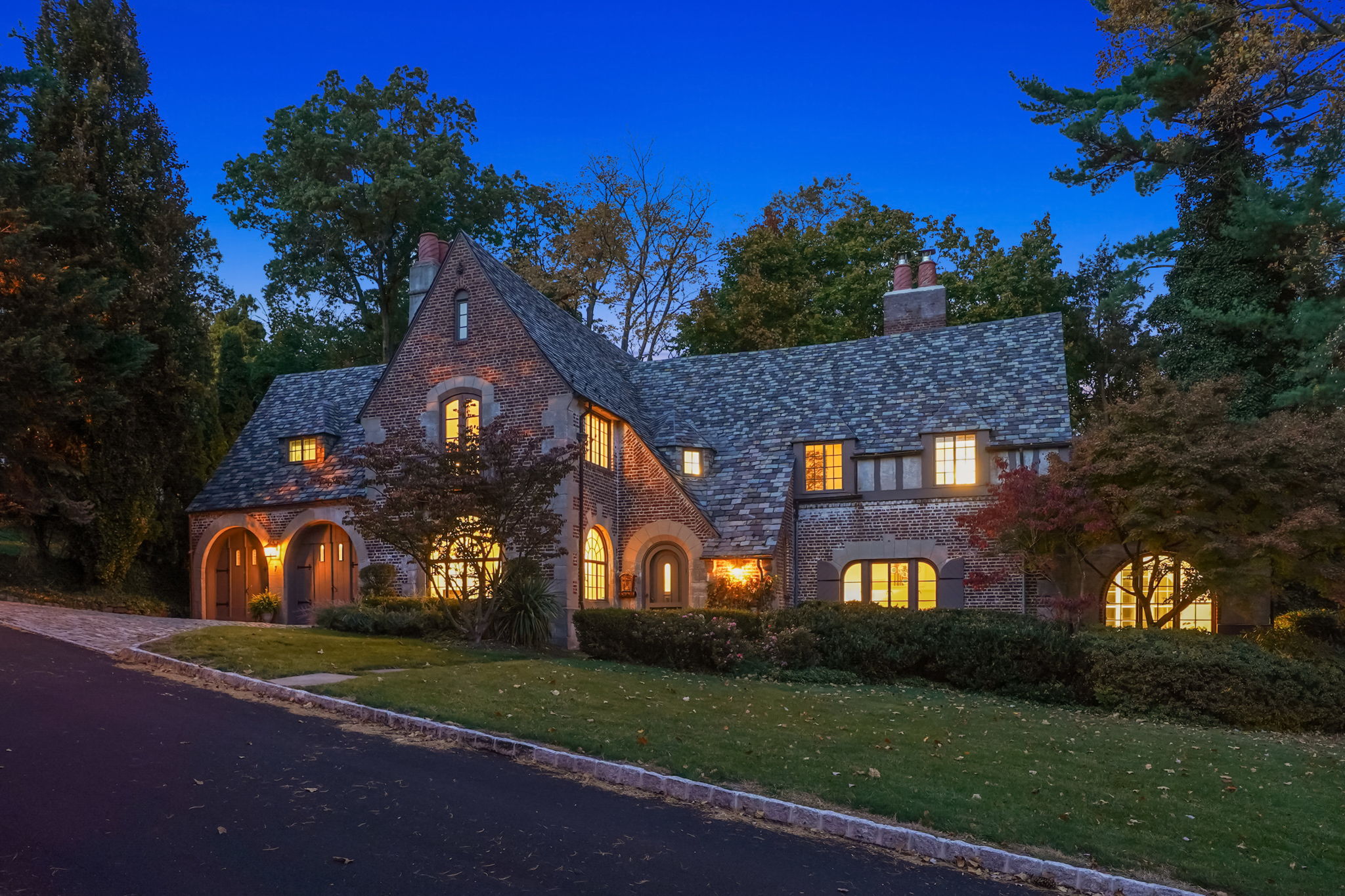 A Clifford C. Wendehack original, built when architecture wasn’t just design—it was devotion!
