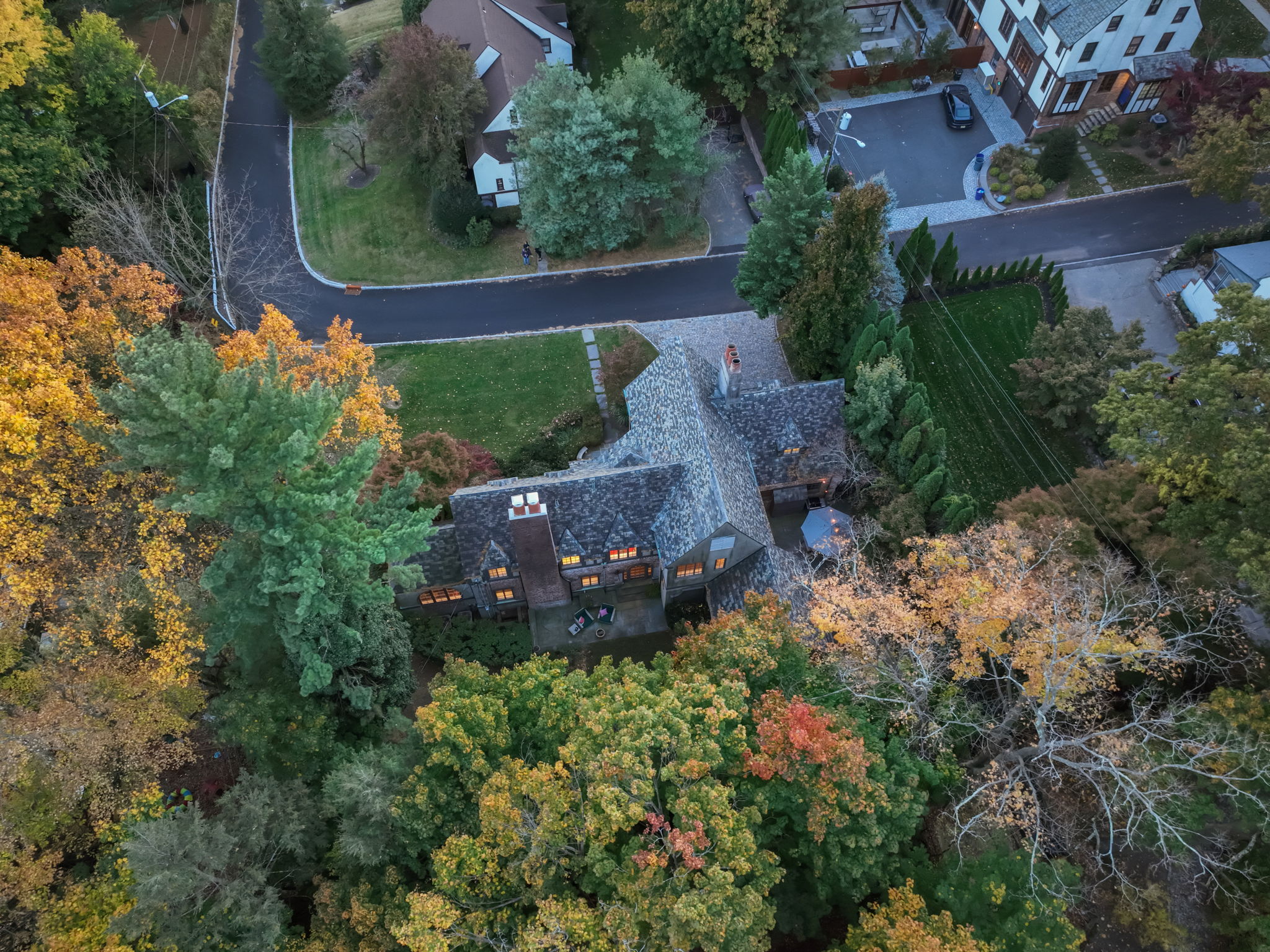 Platted in 1927 by real estate developer Martin T. Flanagan to capitalize on the pre-depression housing boom, South Mountain Terrace is a late addition to the Estate Area Historic District.