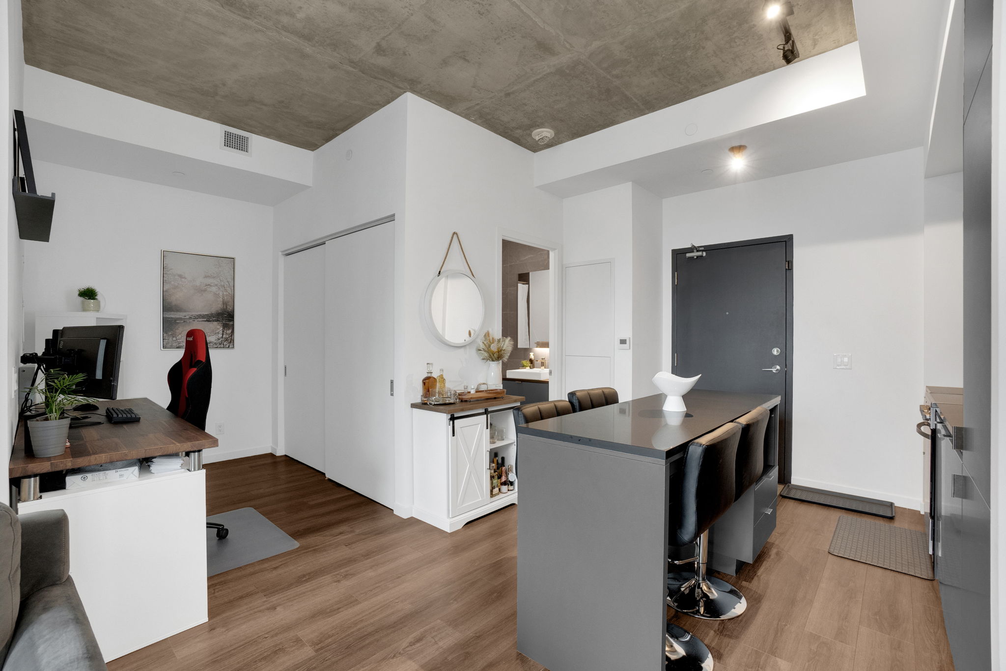 7 Smith Crescent, Toronto, ON M8Z 0G3, Canada Photo 9