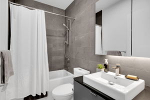 7 Smith Crescent, Toronto, ON M8Z 0G3, Canada Photo 17