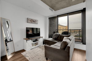 7 Smith Crescent, Toronto, ON M8Z 0G3, Canada Photo 10