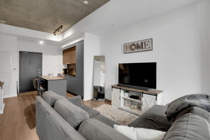 7 Smith Crescent, Toronto, ON M8Z 0G3, Canada Photo 13