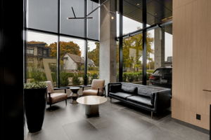 7 Smith Crescent, Toronto, ON M8Z 0G3, Canada Photo 4