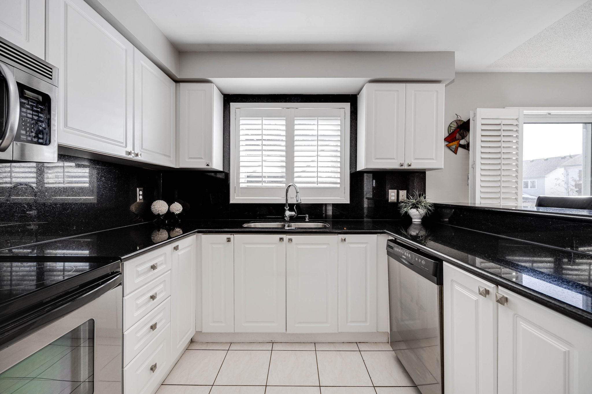 7 Southwell Ave, Whitby, ON L1P 1M5, Canada Photo 13