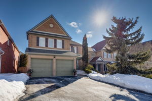 7 Southwell Ave, Whitby, ON L1P 1M5, Canada Photo 0