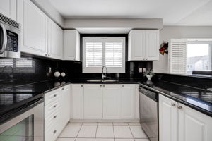 7 Southwell Ave, Whitby, ON L1P 1M5, Canada Photo 12