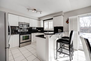 7 Southwell Ave, Whitby, ON L1P 1M5, Canada Photo 9