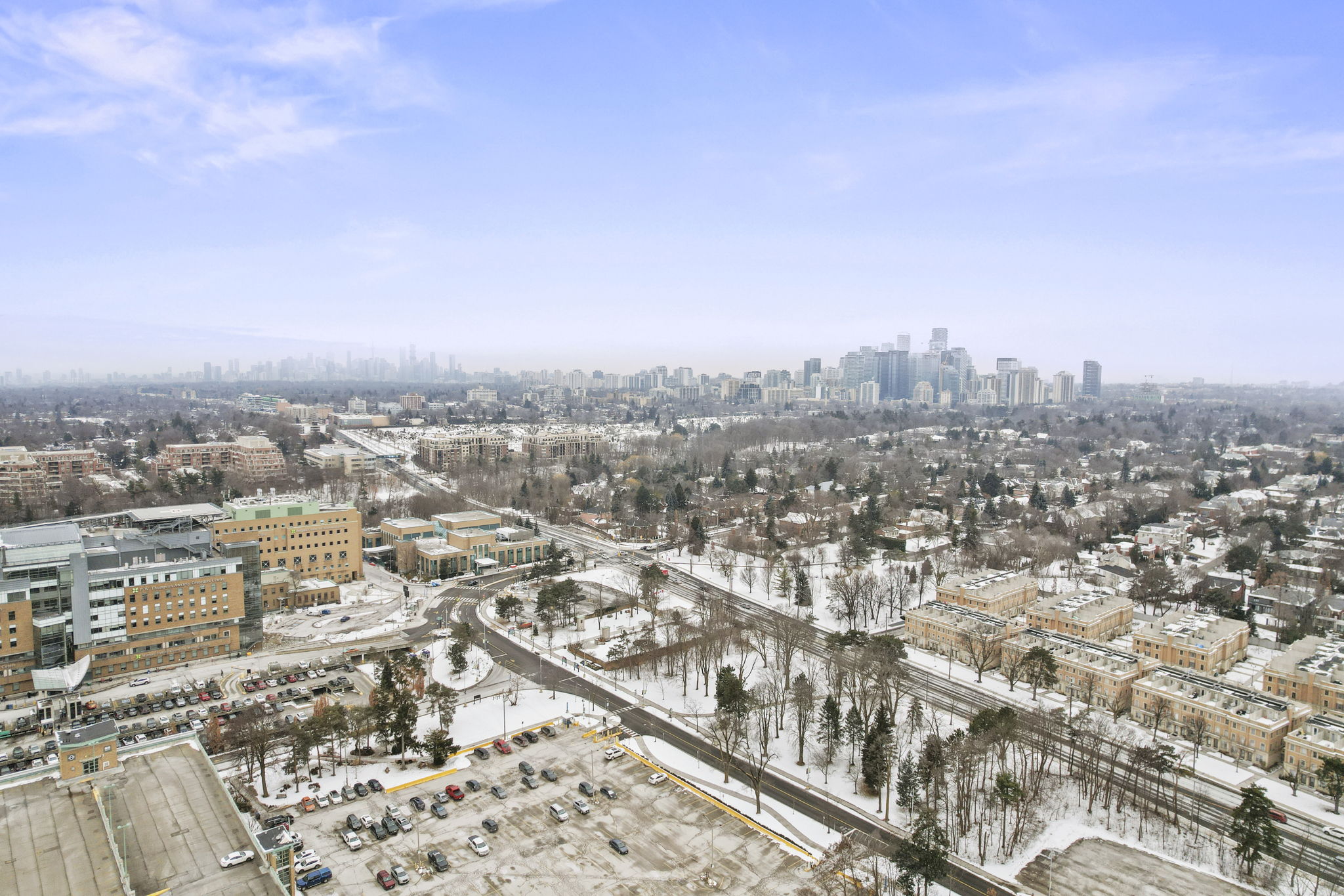 7 Valleyanna Dr Toronto, ON M4N 1J7