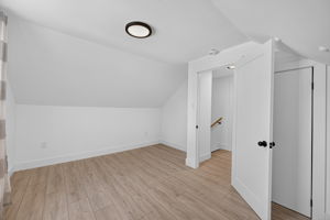  Photo 36