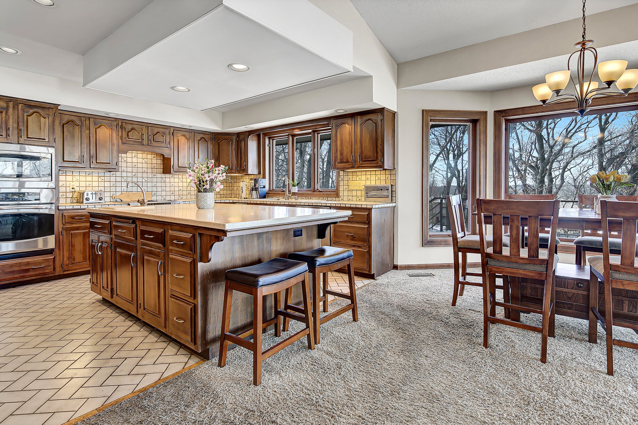 7 W Bay Ln, North Oaks, MN 55127, USA Photo 23