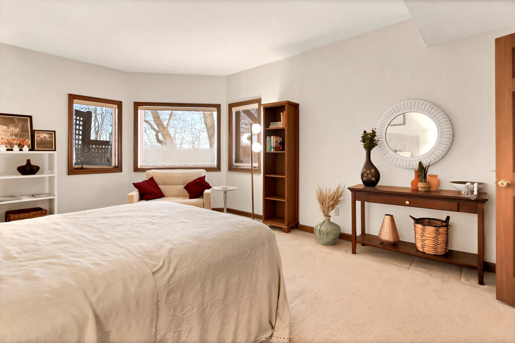 7 W Bay Ln, North Oaks, MN 55127, USA Photo 69