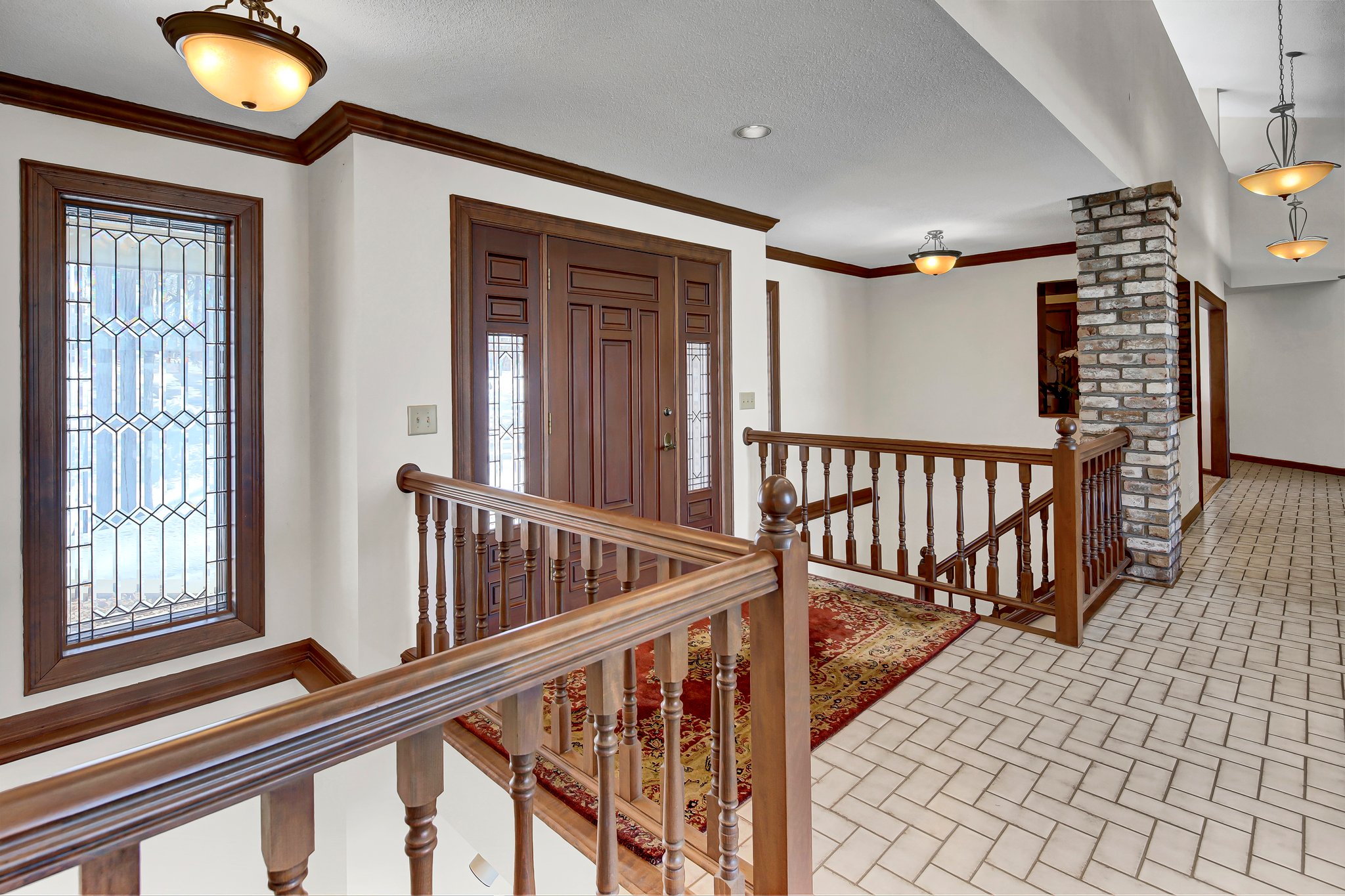 7 W Bay Ln, North Oaks, MN 55127, USA Photo 15