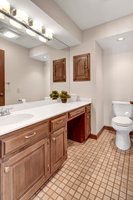 7 W Bay Ln, North Oaks, MN 55127, USA Photo 43