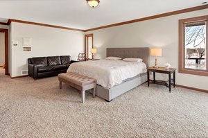 7 W Bay Ln, North Oaks, MN 55127, USA Photo 30