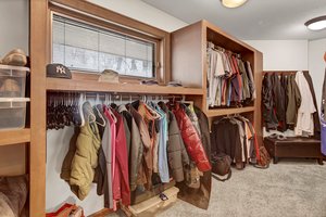 7 W Bay Ln, North Oaks, MN 55127, USA Photo 41