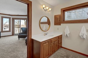 7 W Bay Ln, North Oaks, MN 55127, USA Photo 35