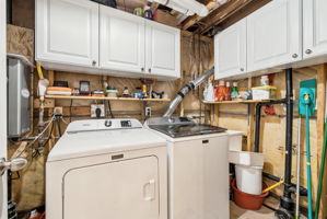  Photo 32