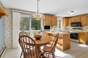 Kitchen/Dining combo