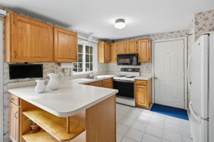 Kitchen/Dining combo