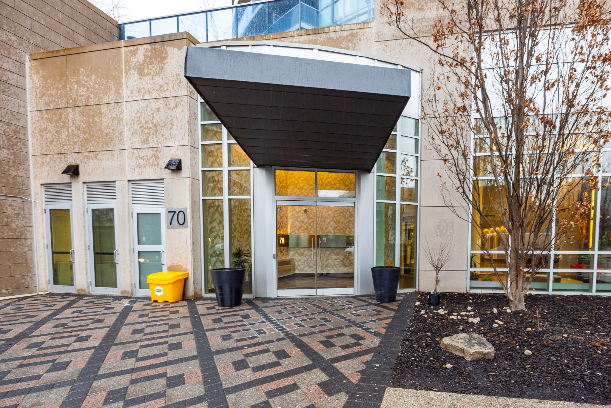 Mississauga property showcase — delivered property photograph 2