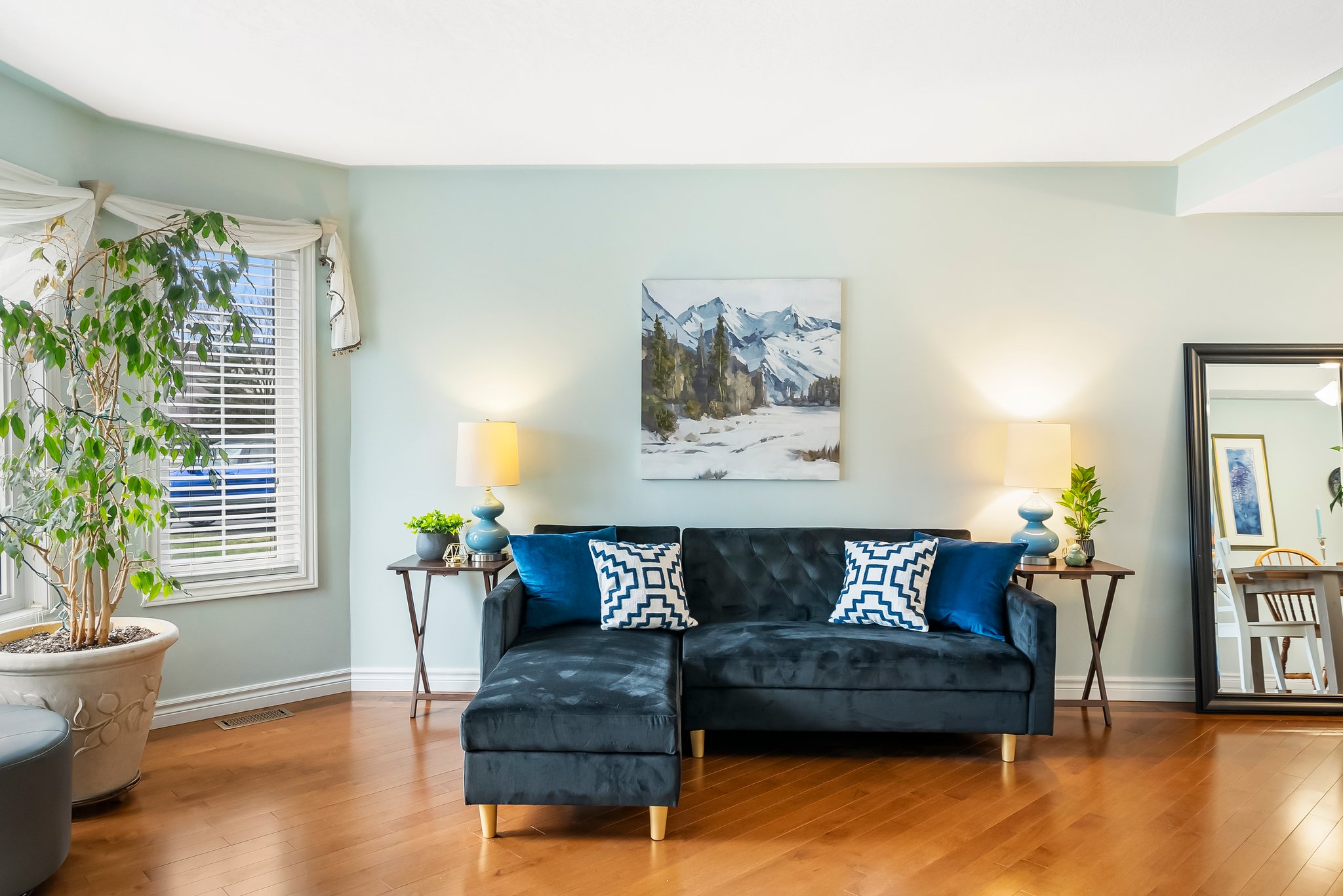 70 Bambi Crescent, ON L4P 4C6 REALPix Interior & Real