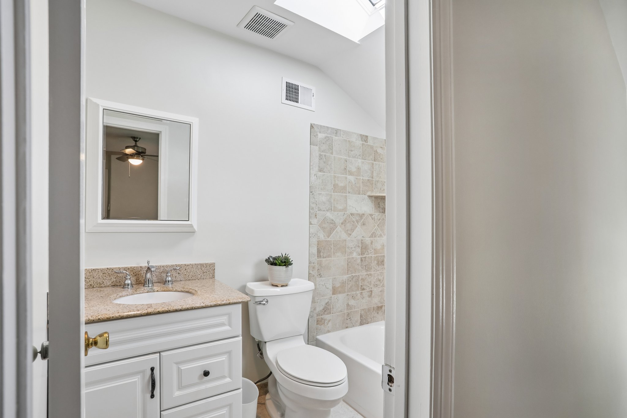 Clarken Dr-S1606-029.jpg